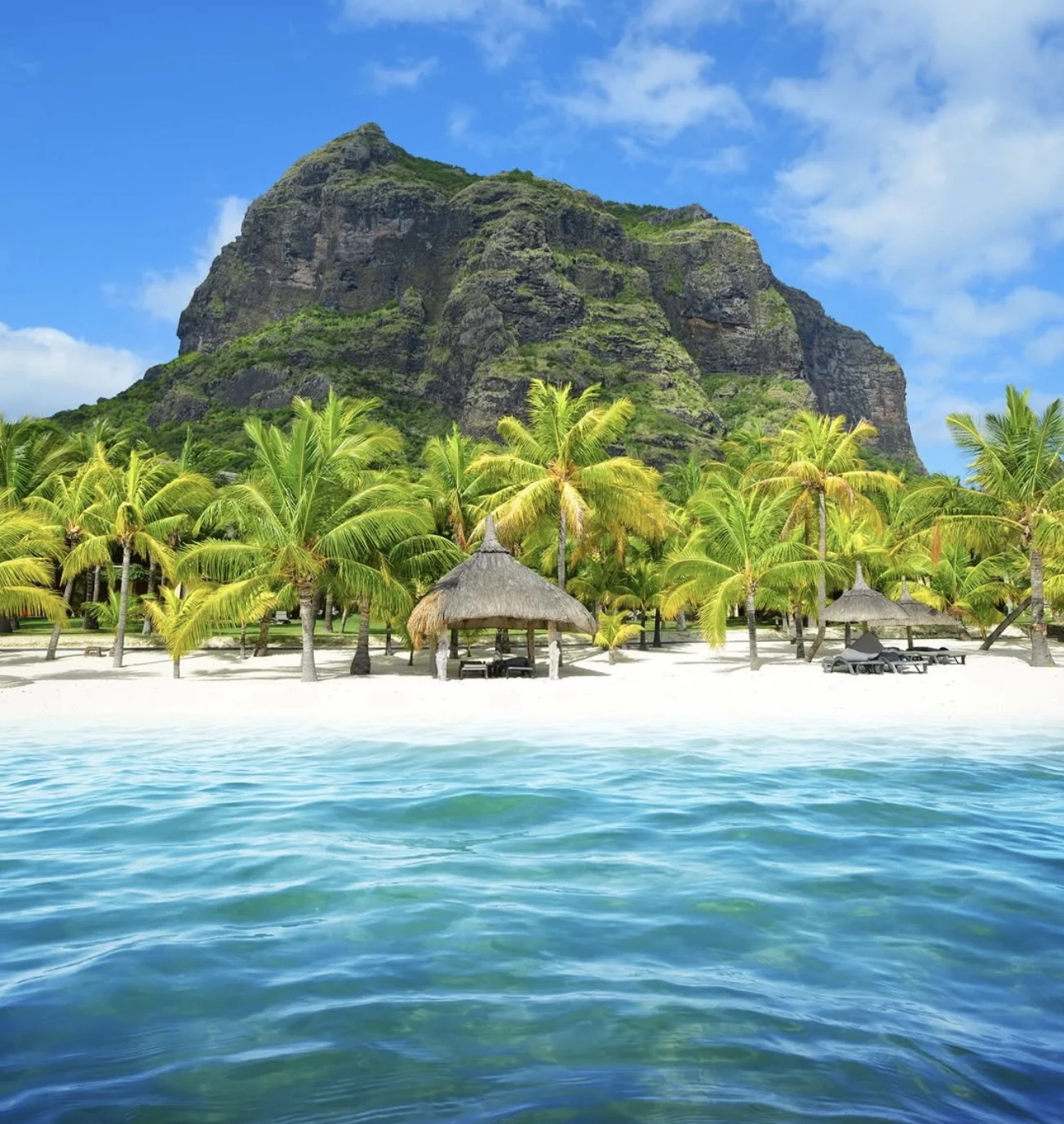 Lagon turquoise au pied du Morne